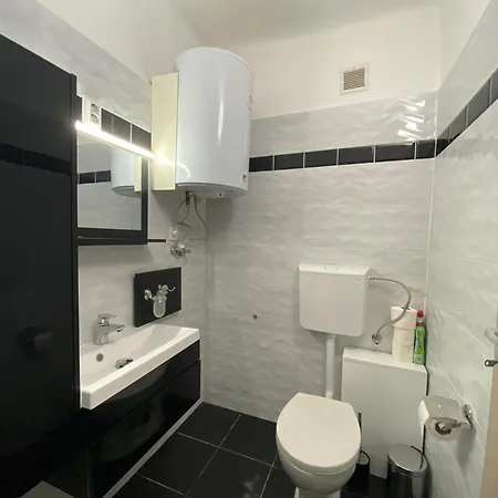 Real Home Apartman Pécs Exterior photo